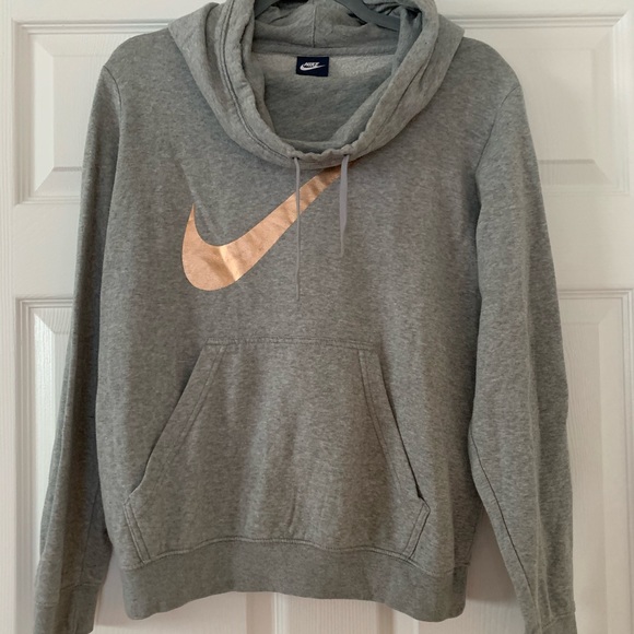 rose gold nike sweatshirt